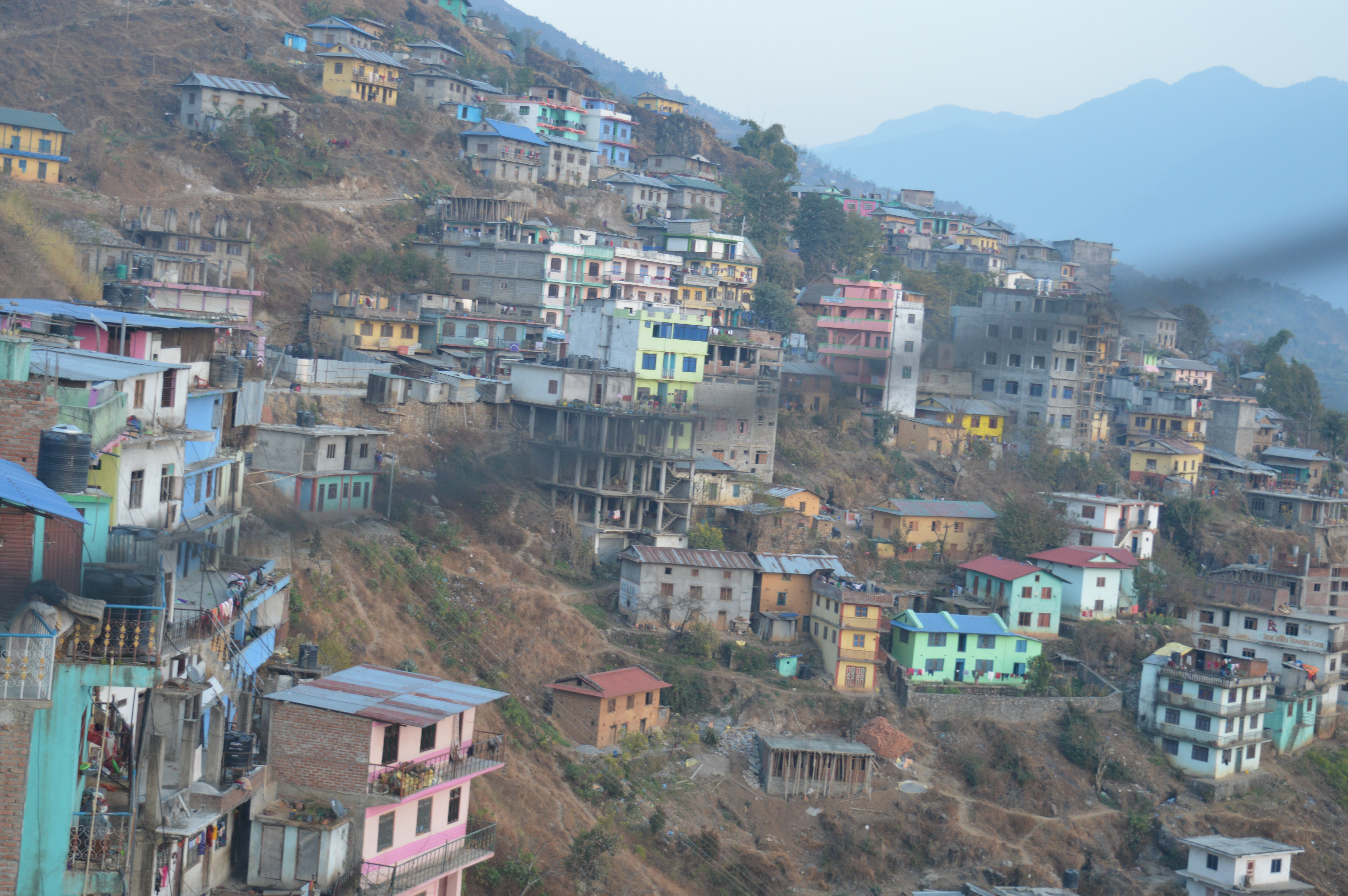 रुकुमको सबै तिर जोखीमः घर, विद्यालय, अस्पताल समेत छैनन् सुरक्षीत ?