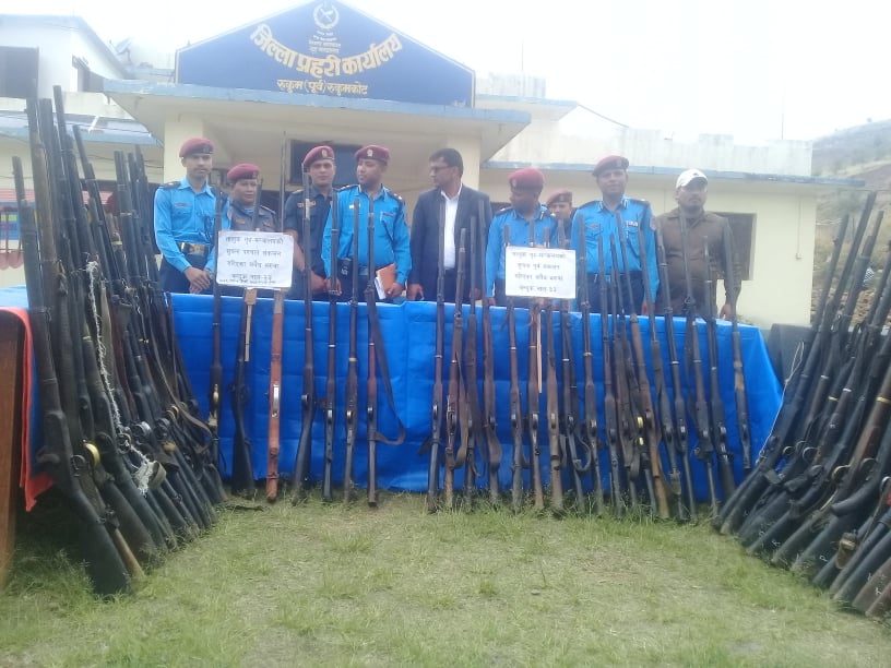 रुकुम पूर्वका स्थानीयले बुझाए ५६ थान हतियार