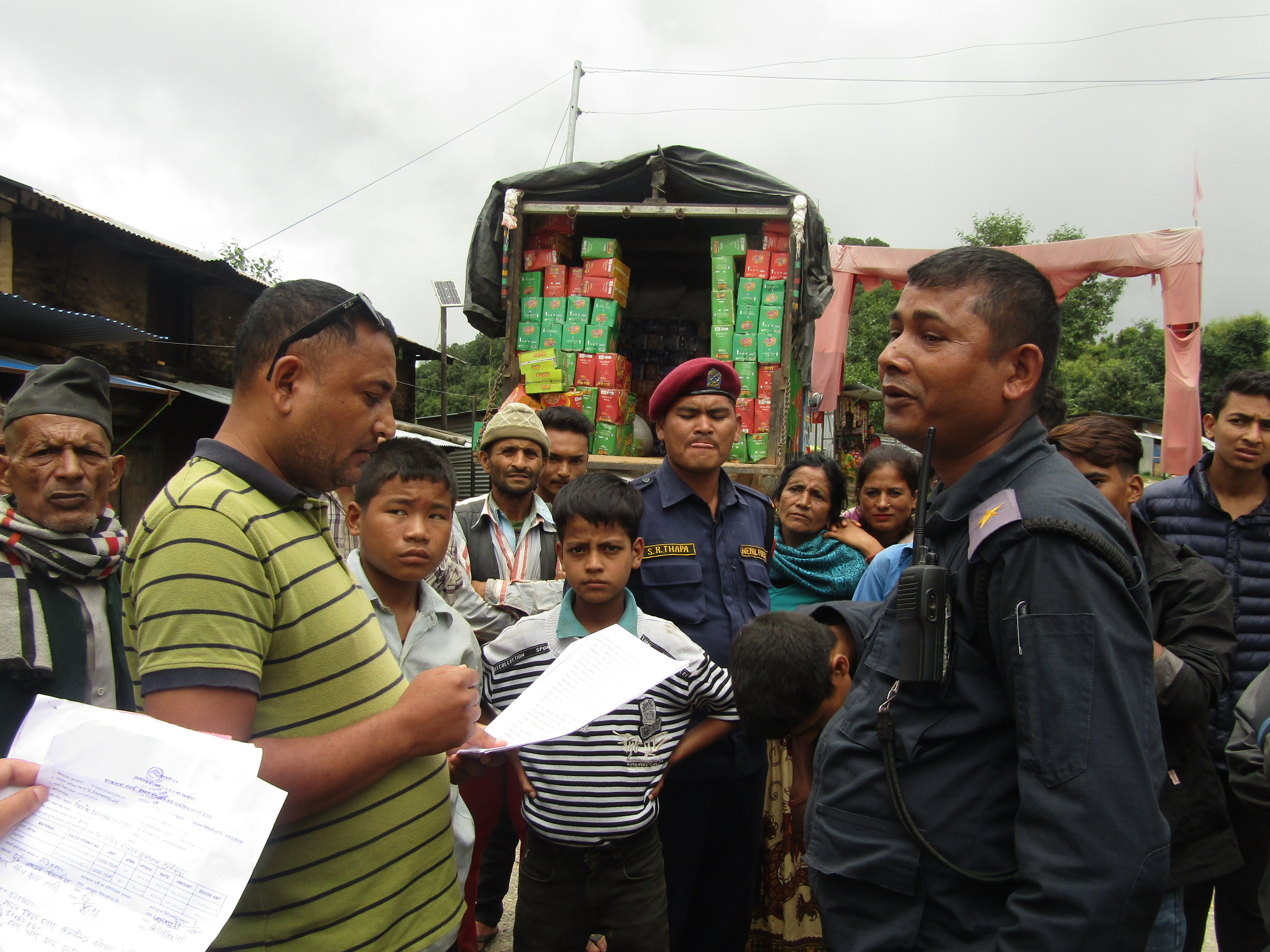 अदालतको आदेश विपरित मदिरा आयातमा राेक