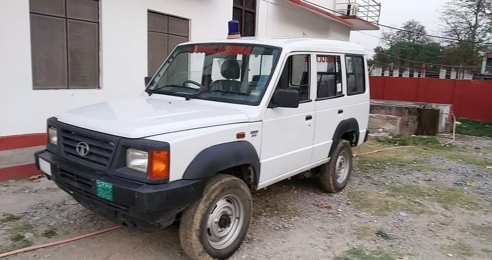 जिल्ला अस्पतालले पायाे एम्बुलेन्स चालक, जनताहरुमा सेवा प्रवाह