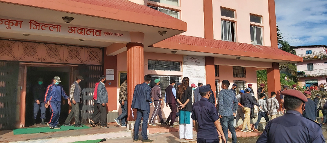 रुकुम हत्याकाण्डमा वडाअध्यक्षसहित २३ जनालाई पुर्पक्षका लागि थुनामा र चार जनालाई धरौटीमा छोड्न आदेश