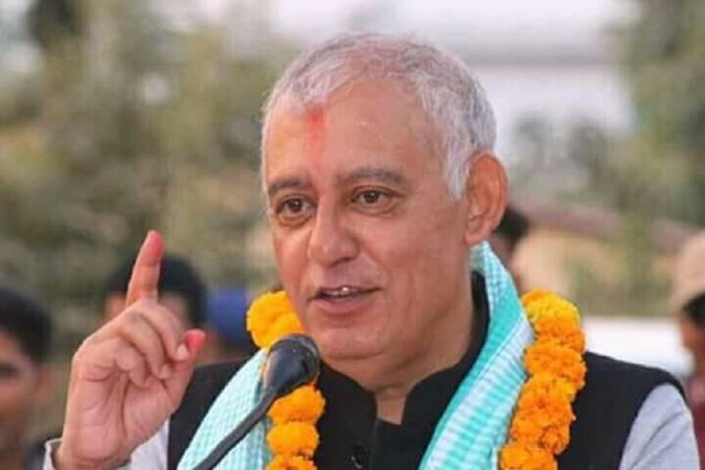 नेपाली काँग्रेसका महामन्त्री डाक्टर शशांक कोइरालालाई काेराेना संक्रमण