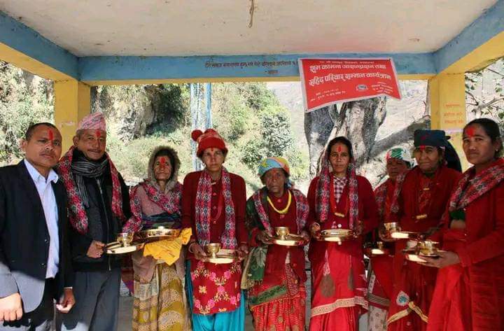 जनयुद्ध दिवसकाे अबसरमा शहिद परिवारलाई सम्मान