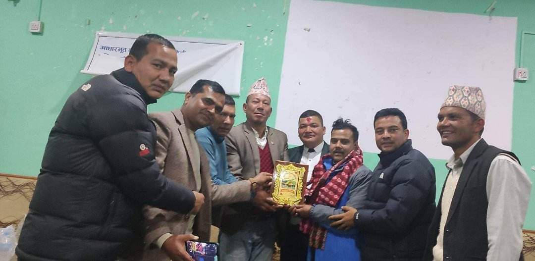 रूकुम पश्चिमबाट आशा परियाेजनाका जिल्ला संयाेजककाे बिदाई