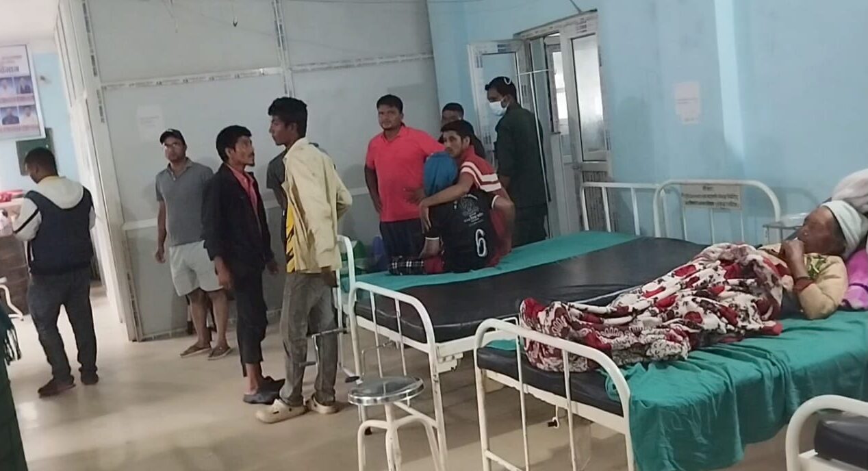 आठविसकोटमा जीप दुर्घटना